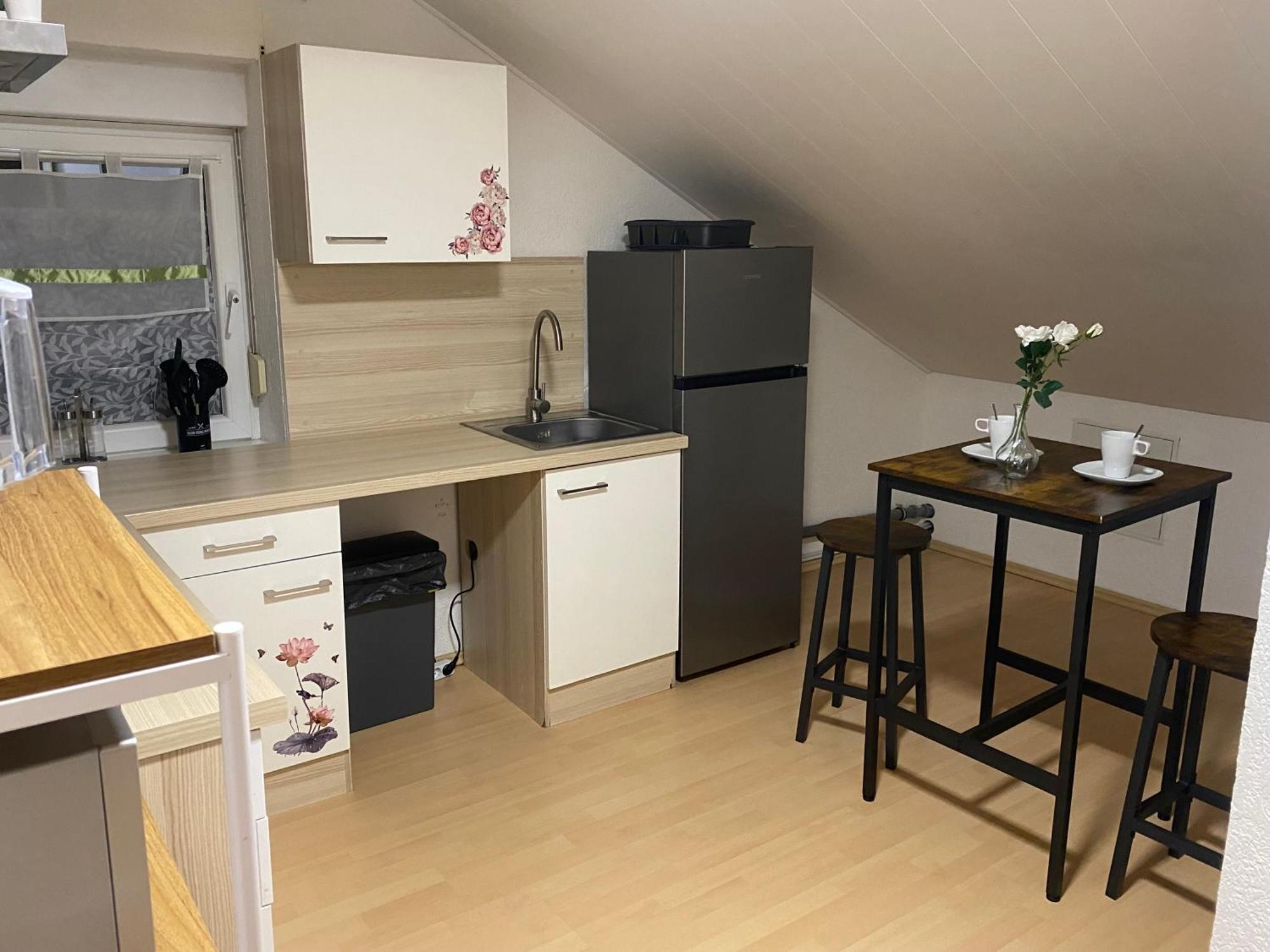 Deluxe Business Suite Mit Netflix Premium & Parkplatz, Zentral Zu Audi & Schwarz Gruppe With 2 Bedrooms Bad Friedrichshall Bagian luar foto